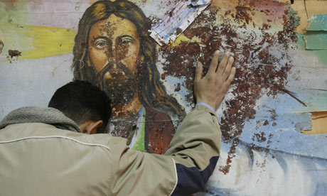 Egitto: estremisti islamici attaccano una chiesa copta, ferito il sacerdote