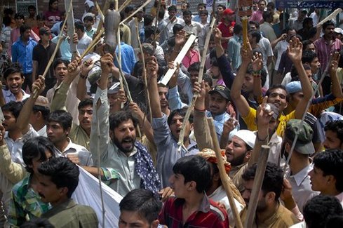 PAKISTAN: ancora scontri tra musulmani e cristiani