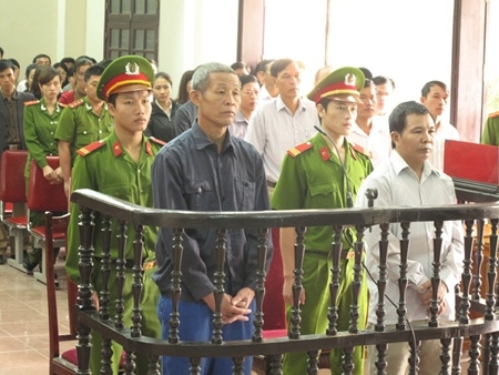 Vietnam: condanna dei due parrocchiani di My Yen