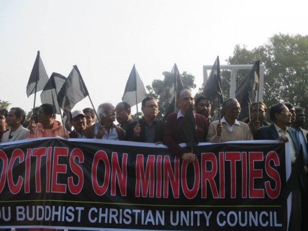 Bangladesh: Rajshahi, islamisti uccidono giovane cattolico. Aveva denunciato le violenze anti-cristiane