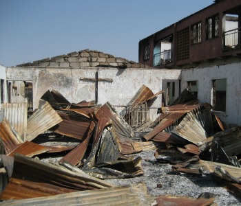 NIGER – Chiese e conventi incendiati, chiuse scuole e dispensari!