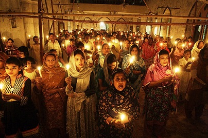 Pakistan, cristiana arsa viva per aver rifiutato nozze islamiche!