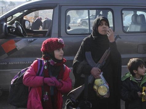 Aleppo, 4000 bambini intrappolati Allarme Unicef: «Rischiano la morte»!