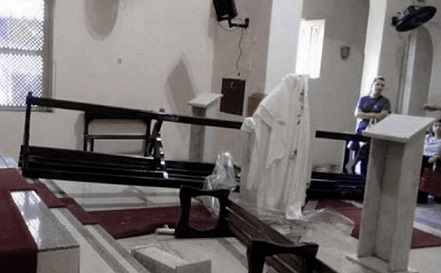 Cristianofobia: cappella devastata e sette arresti!