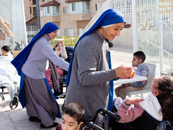 Il tuo aiuto ai cristiani in Terra Santa!